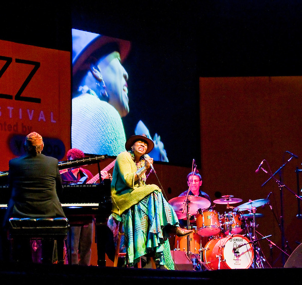 Vince with Dee Dee Bridgewater, Main Stage, Monterey Jazz Fest 2